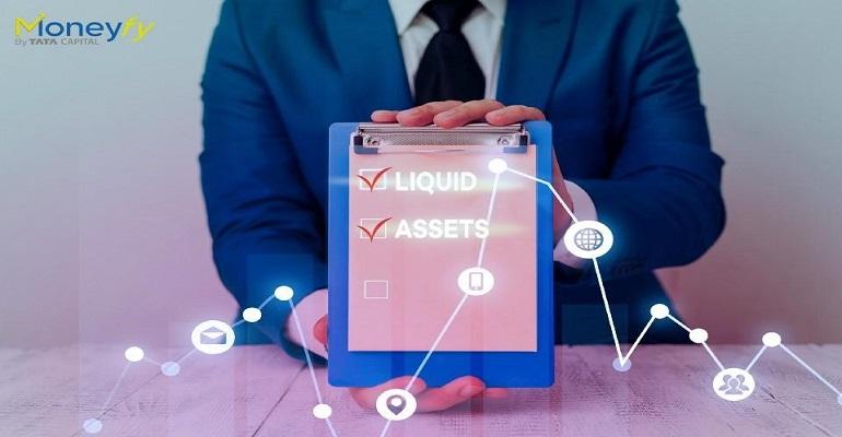 What are the benefits of investing in Liquid Funds?